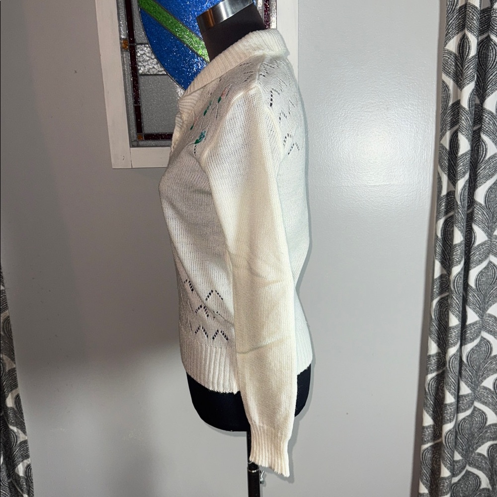 Vintage Cottagecore Embroidered Collared Sweater SZ Medium - Picture 5 of 8